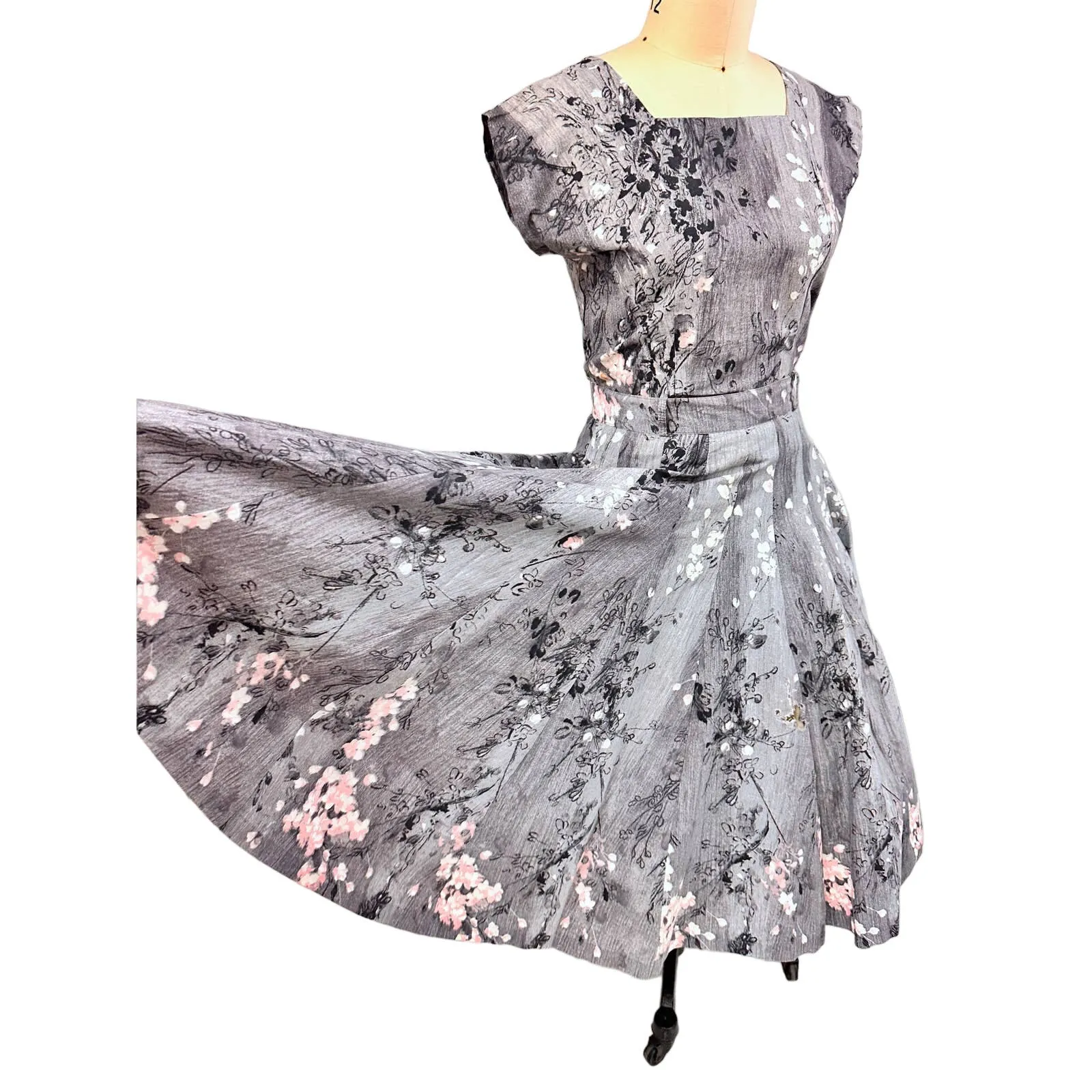 1950s VTG Philmont Sportswear of Miami Grey/Pink Floral Circle Skirt Set M/L