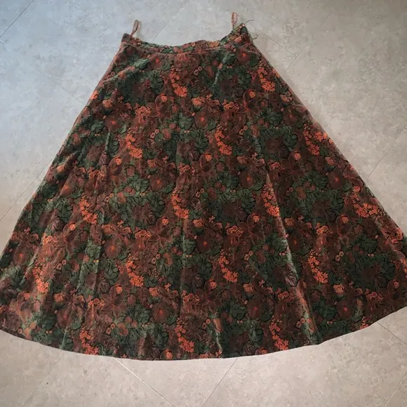 1960s Dereta Vintage Midi Skirt