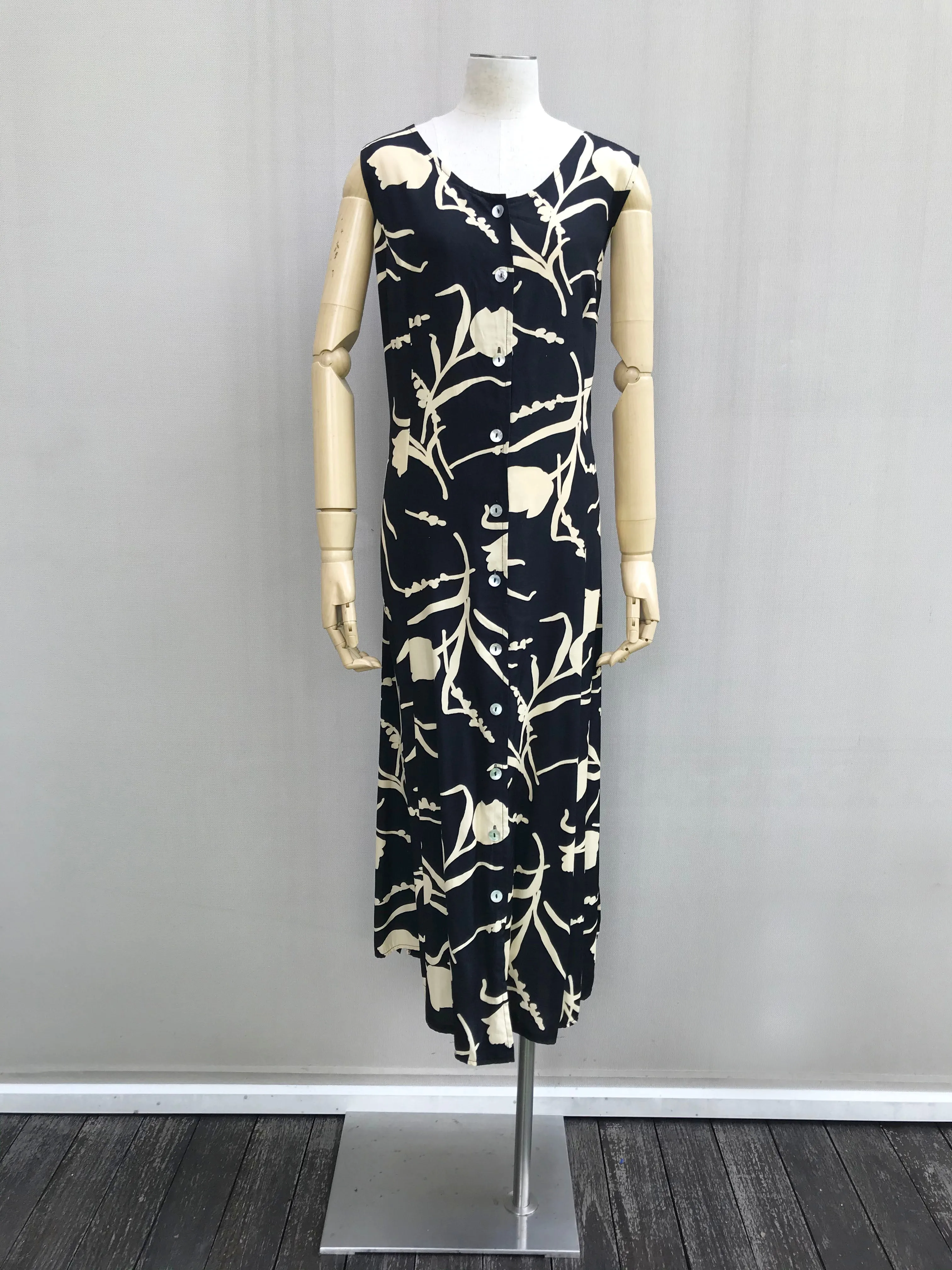 80s Black & Cream Floral Tea Dress