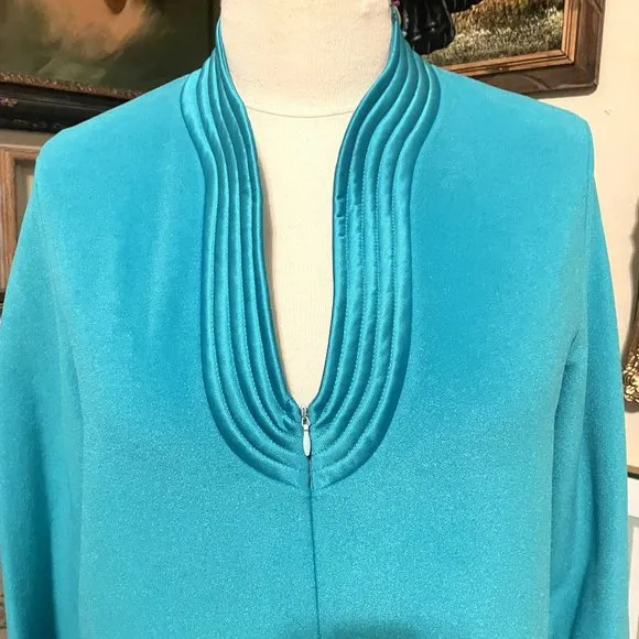 80s Vintage JCPenney Green Fleece Zip Front Midi Robe with Sculpted Neckline M
