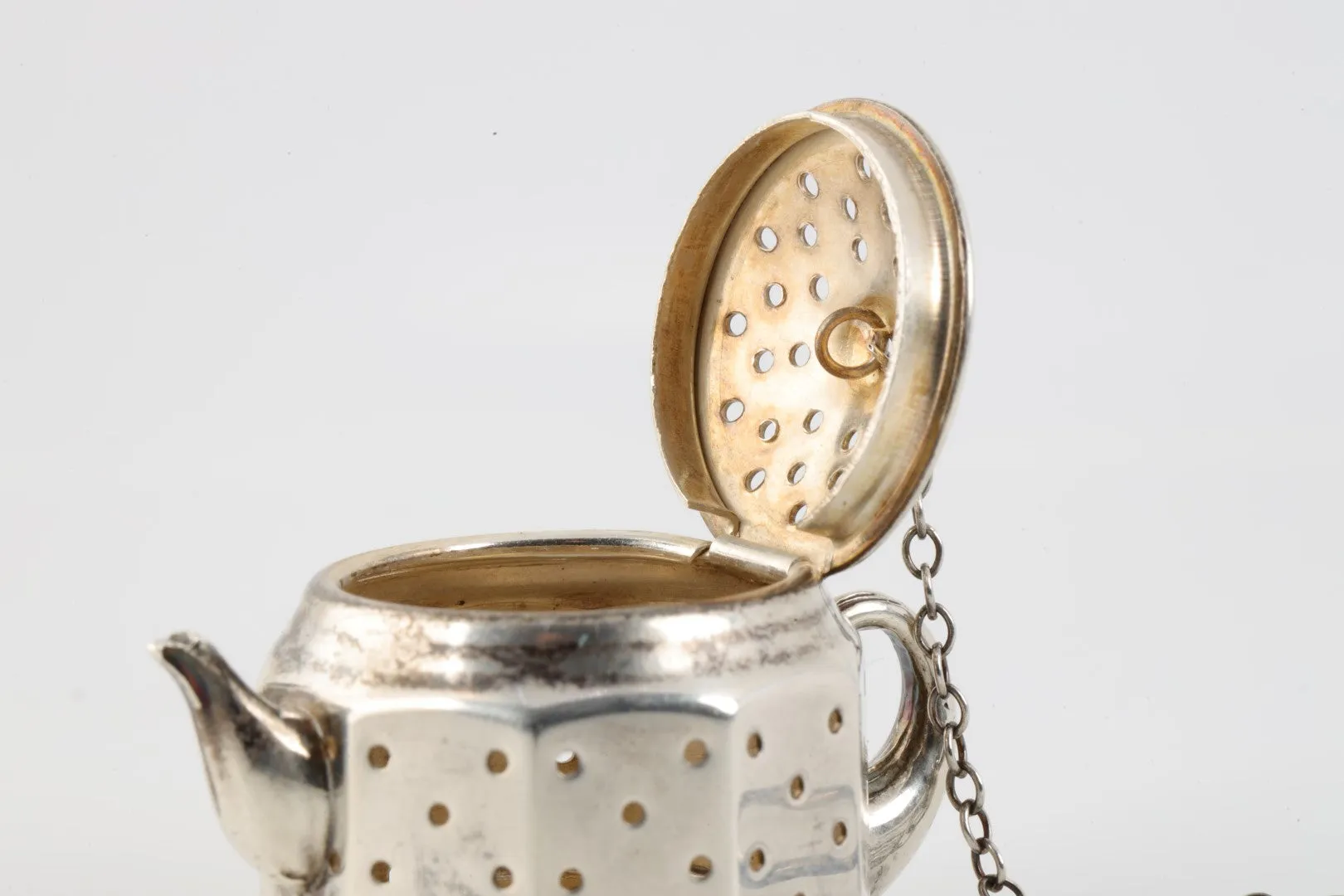 Amcraft Vintage 925 Silver Tea Pot Shaped Tea Infuser (19.85g.)