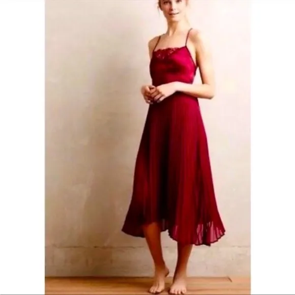 Anthropologie Eloise Pleated Midi Chemise Slip Dress Red Wine Berry Size Small