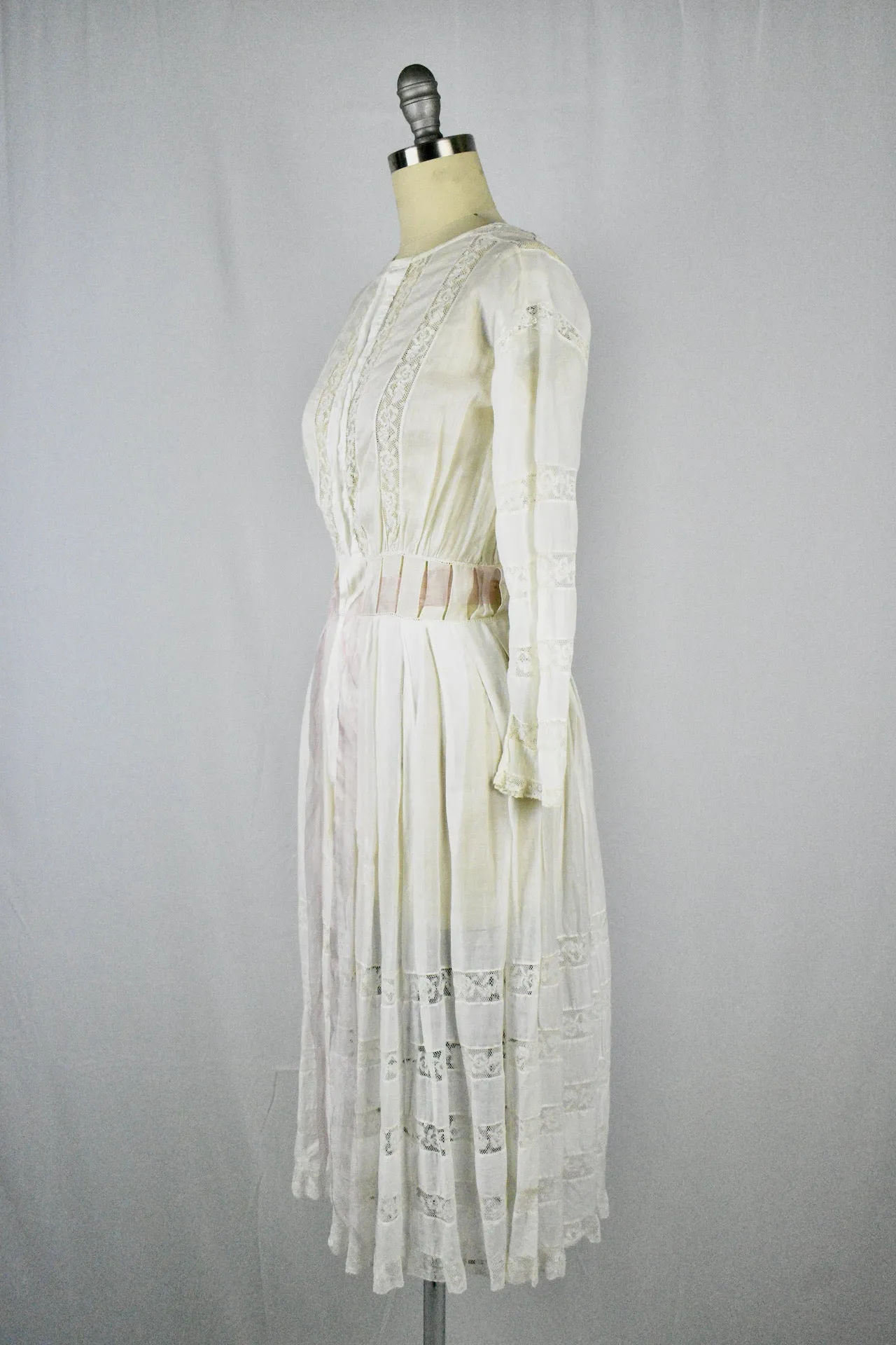 Antique Victorian 1900s White Lace Embroidered Tea Dress