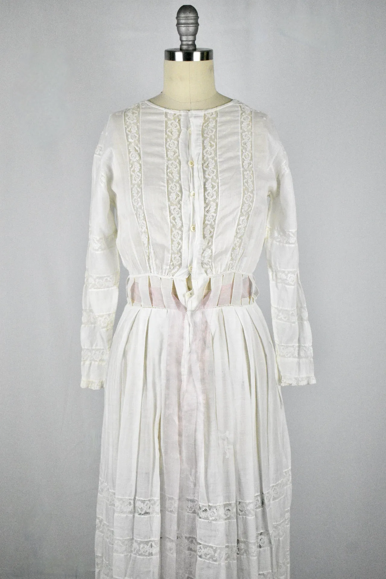 Antique Victorian 1900s White Lace Embroidered Tea Dress