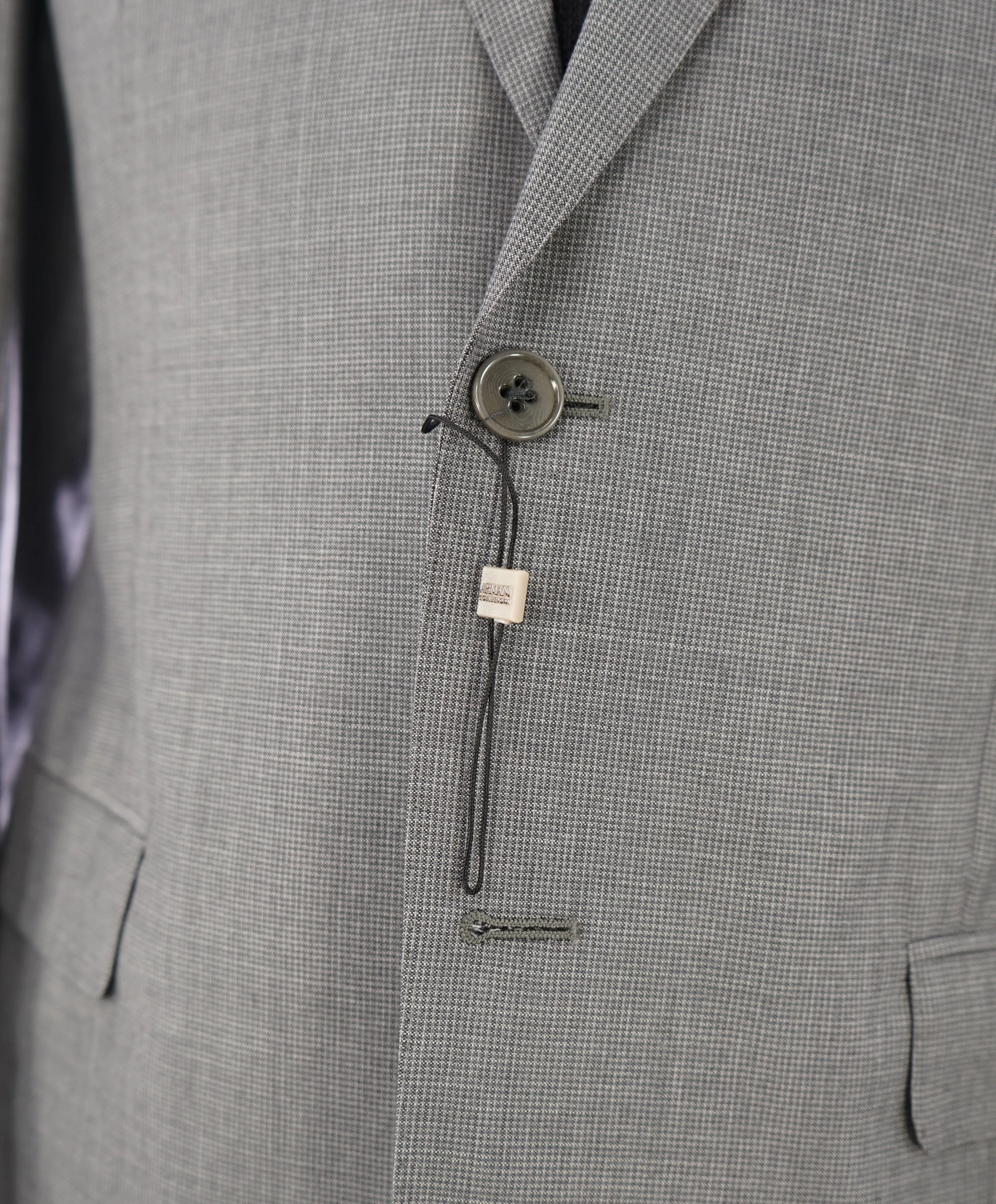 ARMANI COLLEZIONI - “G Line” Gray Micro Check Plaid Notch Lapel Suit - 40R