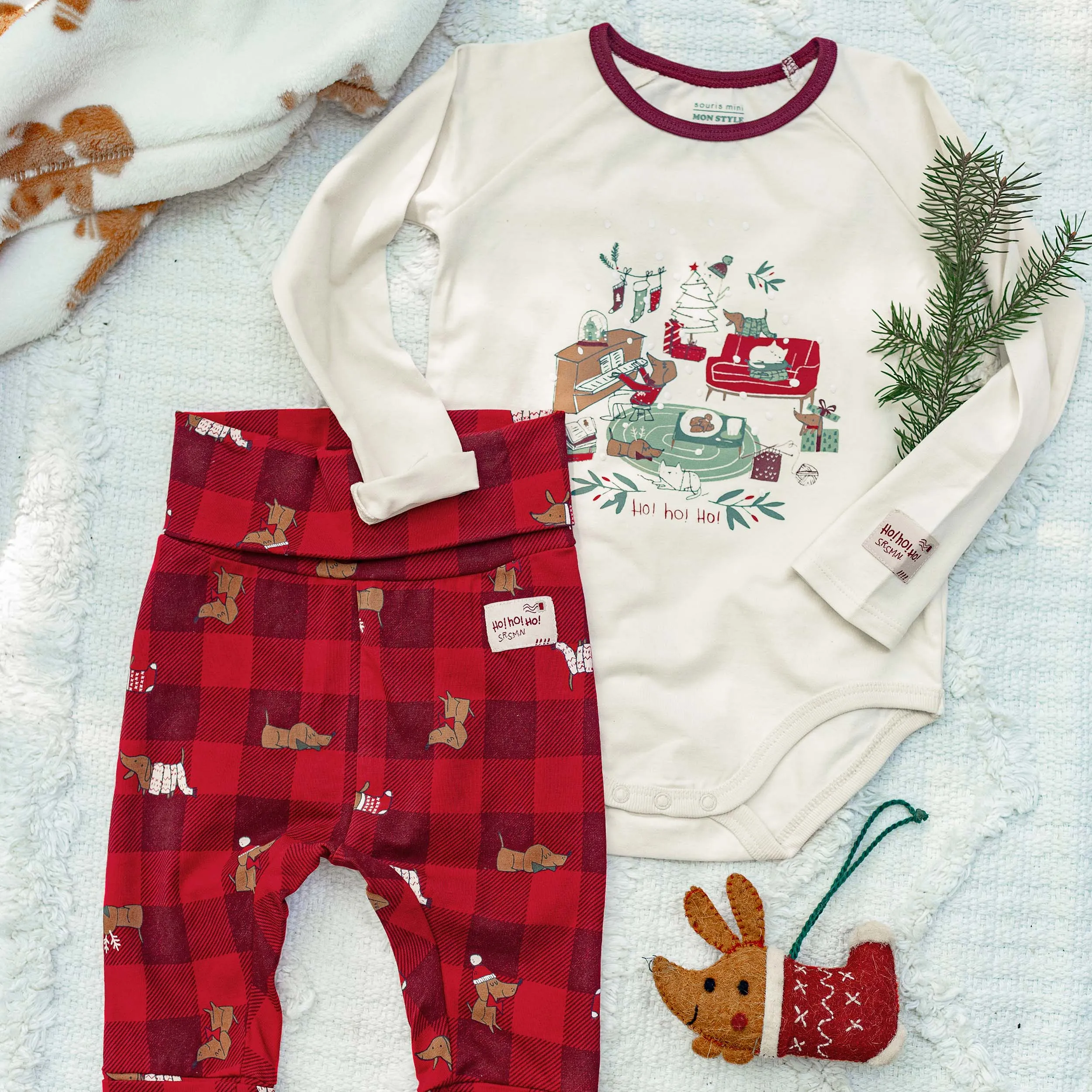Cache-couche des fêtes crème avec illustration en coton, bébé || Cream holiday bodysuit with illustration in cotton, baby