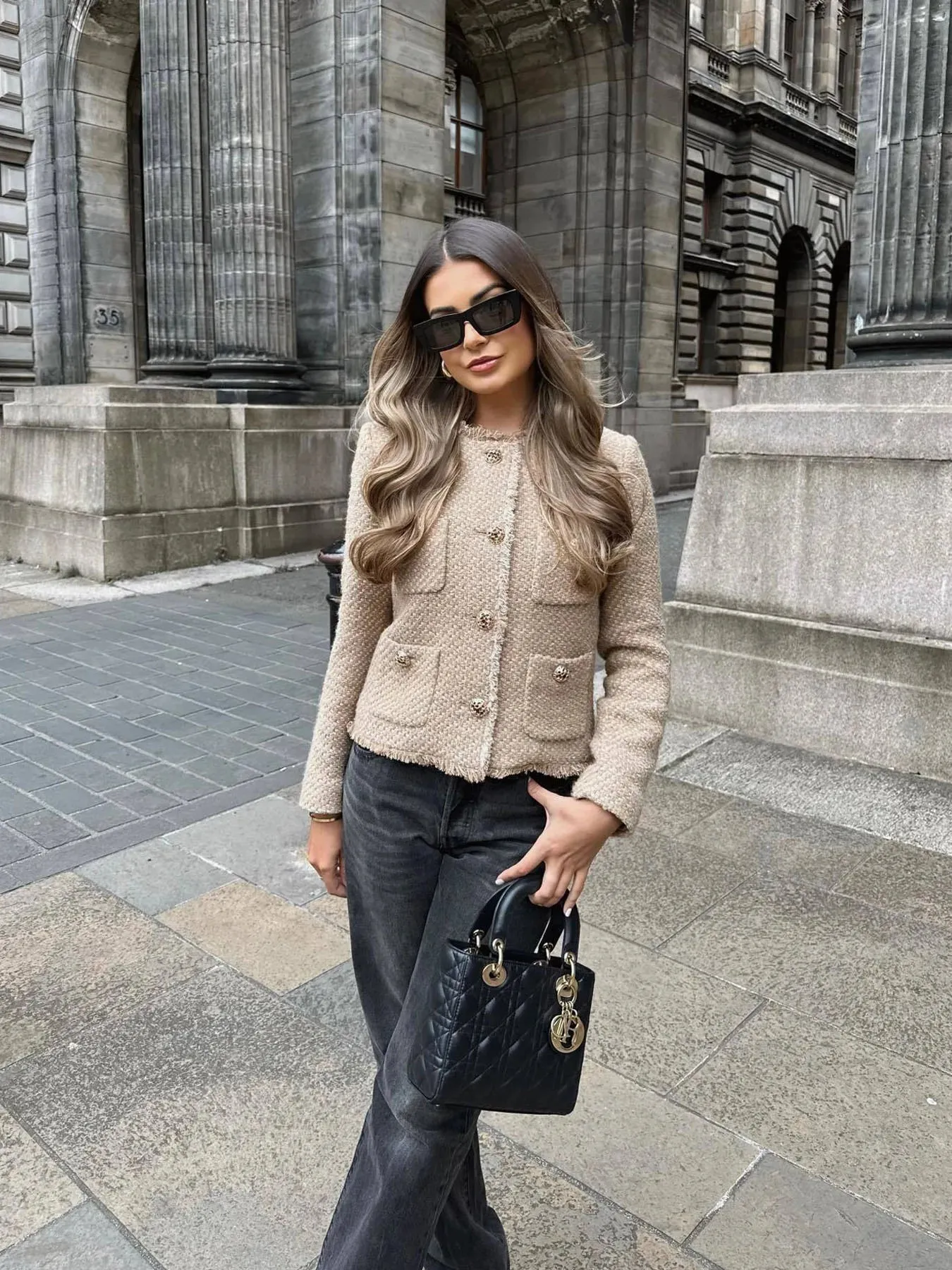 Casual button-down tweed ladies coat - Lightweight and breathable material - Lightweight and breathable material