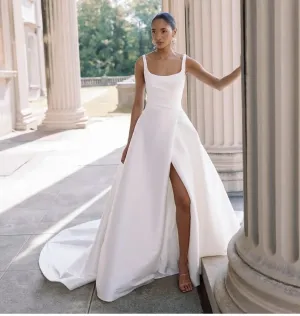 Customize To Measures 2025 Wedding Dress A-Line Spaghetti Strap Sleevless Backless Side Slit Bridal Gowns Buttons Sweep Train
