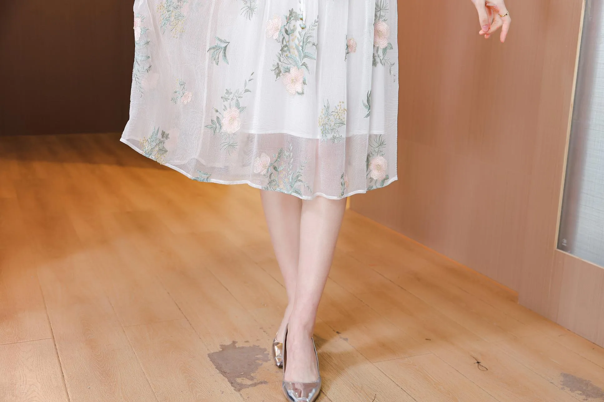 Dreamy Mesh and Floral Print Women's Tea Dress for All Occasions