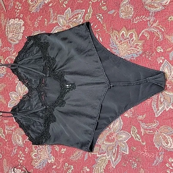 EUC- Nordstrom Vintage Silk Thong Teddy w/Pintuck Pleated Bodice