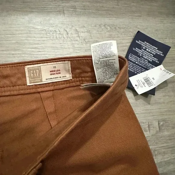 Gap wide legs high rise stretch pants size 10