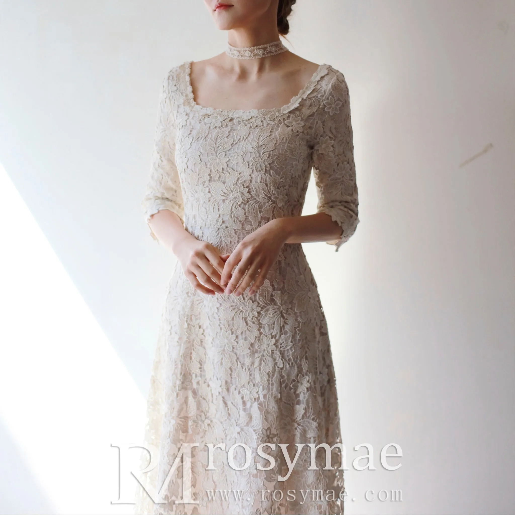 Half Sleeve Floral Lace Tea Length Wedding Dress with Square Neck