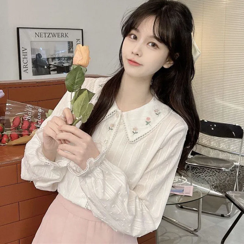JazzHer Vintage Long Sleeve Shirts Women Sweet Floral Embroidery Loose Peter Pan Collar Tops All Match Cute Preppy Style Female Blouse