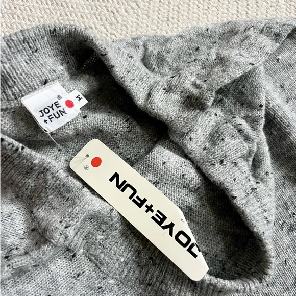 Joye   Fun Vintage Deadstock 90s Speckled Grey Knit Midi Sweater Skirt