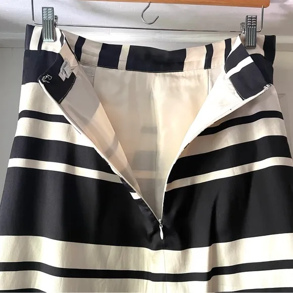 Kate Spade New York 100% Silk Stripe Full Skirt Black White Size 10