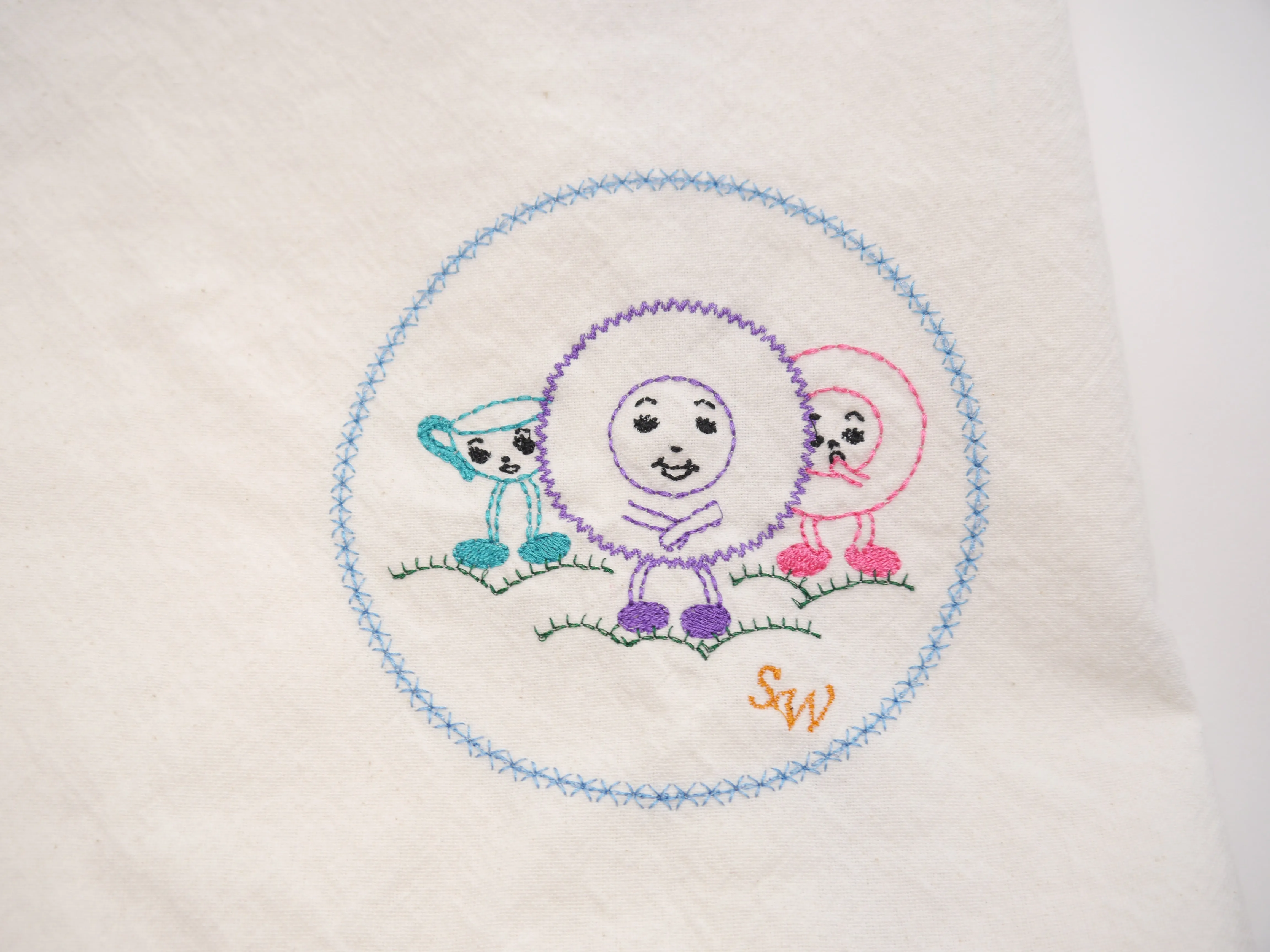Kitchen Towel Vintage Design Smiling Dishes | stitchywoman.net
