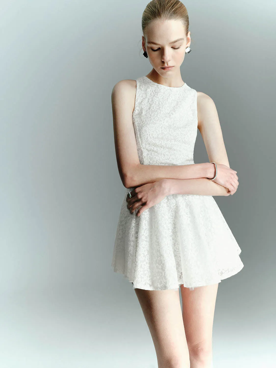 Lace Sleeveless A-Line Dresses