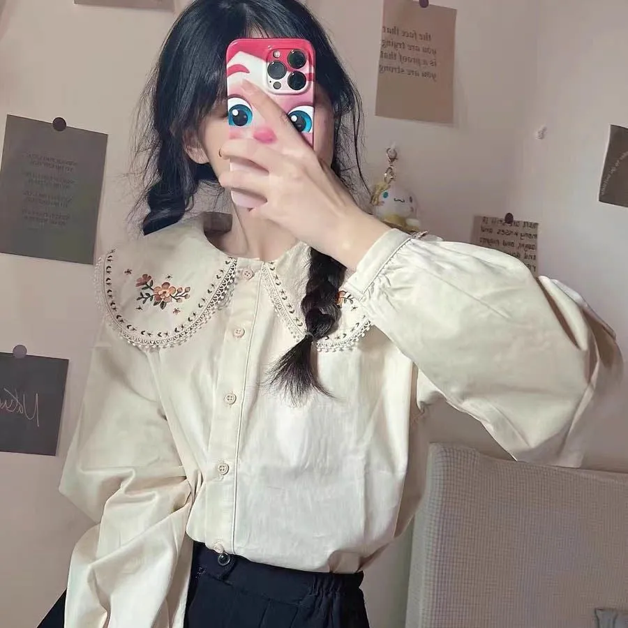 Long Sleeve Cute Peter Pan Collar Flower Blouse Shirt