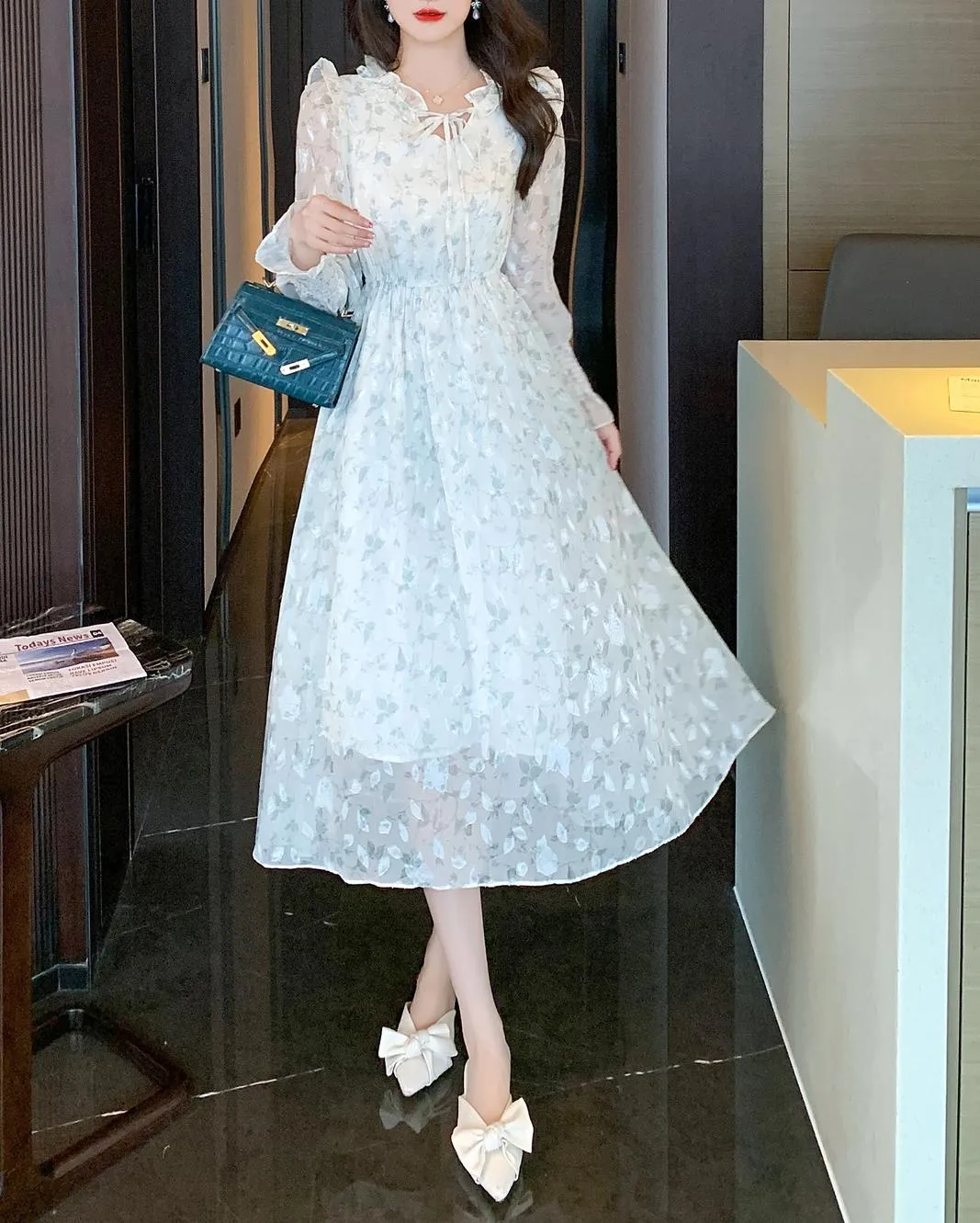 Mid-Length Mesh Dress in Elegant Floral Design for Women
