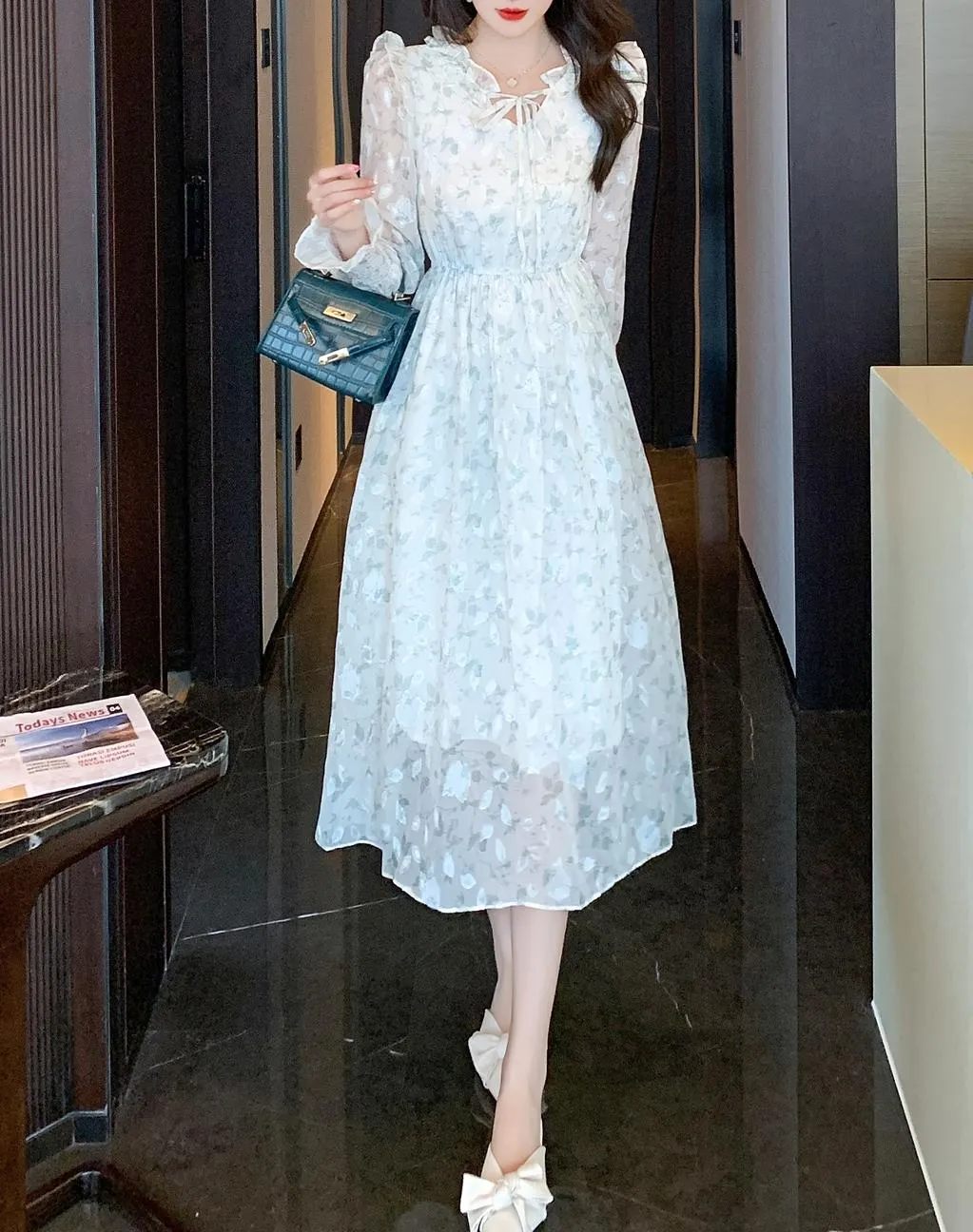 Mid-Length Mesh Dress in Elegant Floral Design for Women
