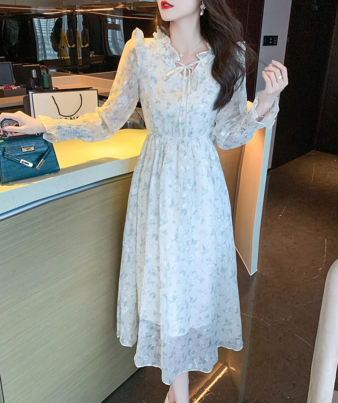 Mid-Length Mesh Dress in Elegant Floral Design for Women