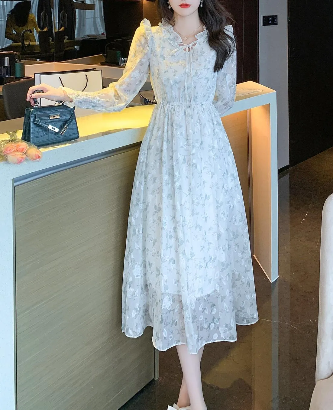 Mid-Length Mesh Dress in Elegant Floral Design for Women