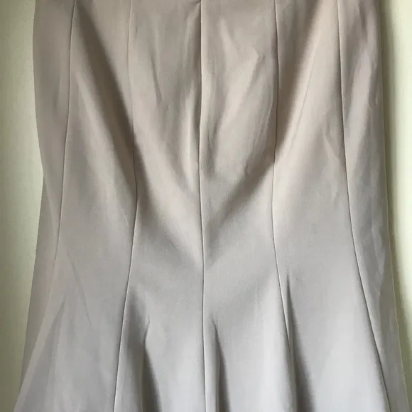Moda international midi flirty skirt 8