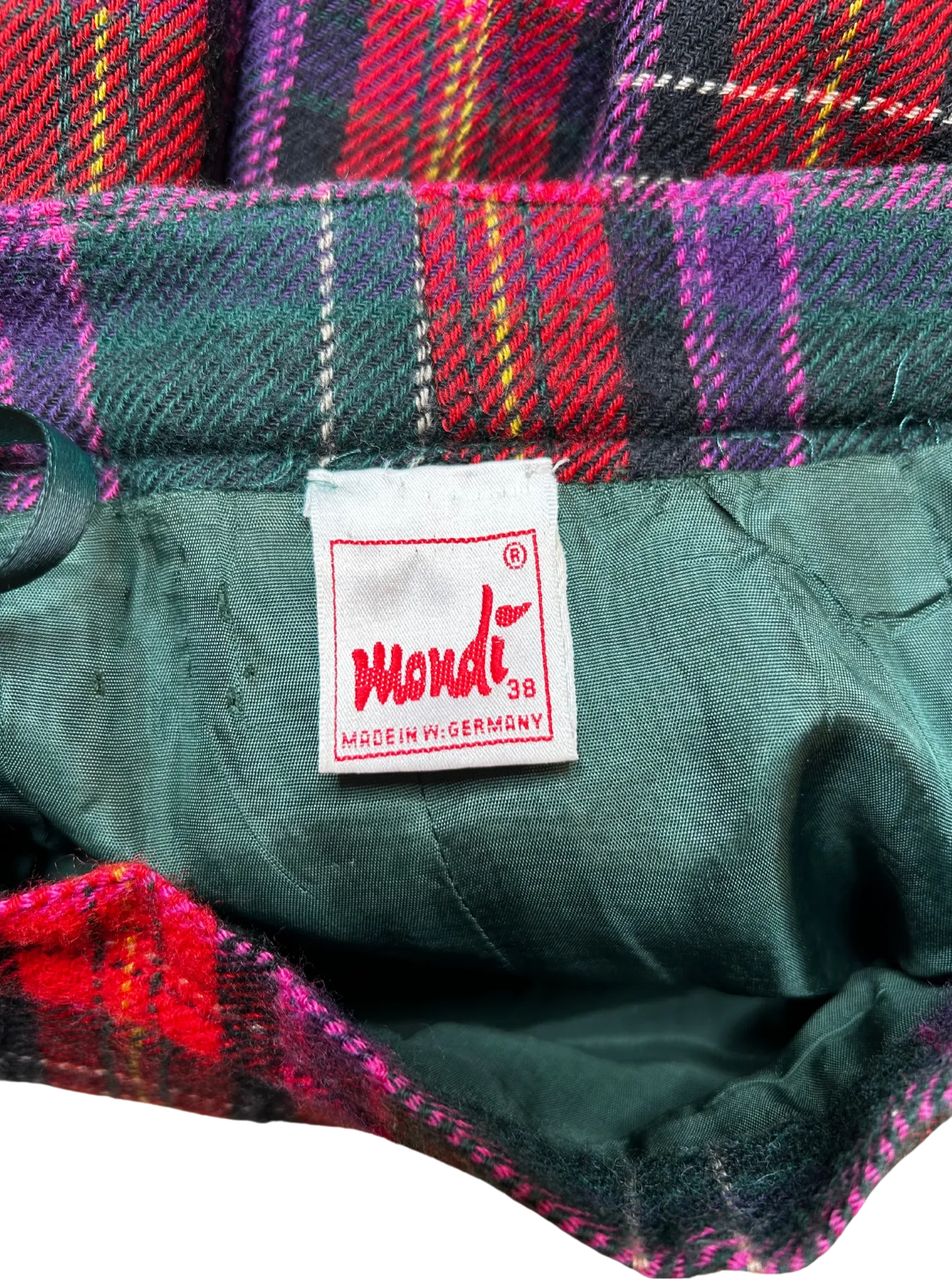MONDI VINTAGE Tartan Pleated Skirt
