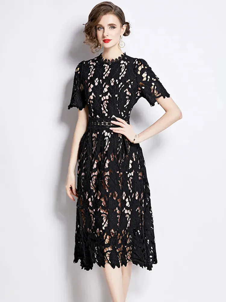 New High-End Embroidered Lace Hollow Out Dress O-Neck Short Sleeve Long Party Dress