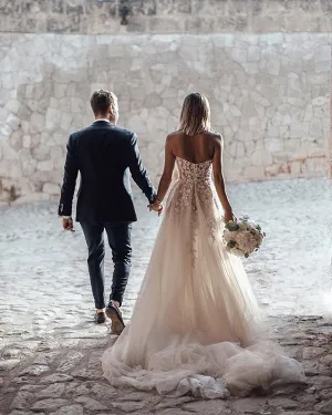 New Sweetheart A-line Lace Wedding Dresses Appliqued Beach Tulle Bohemian Wedding Gown 2020