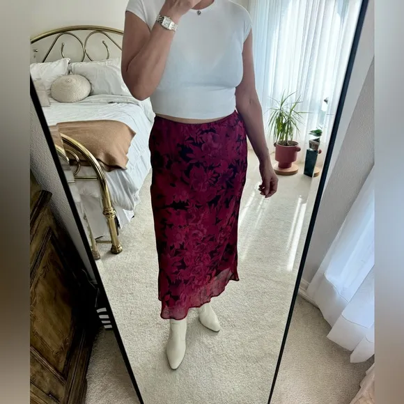 Pierre Cardin Red Burgundy Wine Floral Skirt Waist Band Vintage Midi