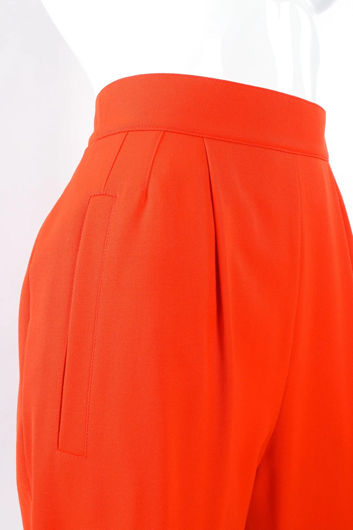Pleated Back Button Pant