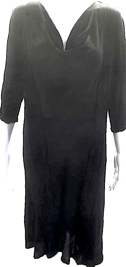 Prada Italy. Black Pleated V-Neck 3/4 Sleeve Pullover Mid-Calf Dress