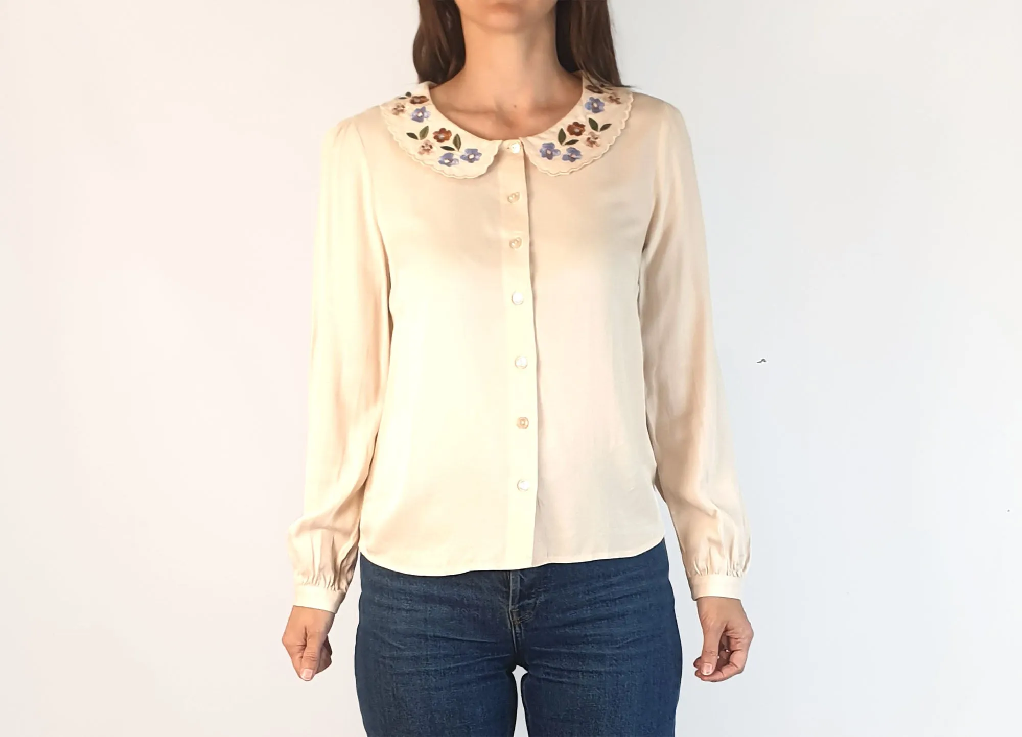 Princess Highway cream long sleeve shirt with embroydered peter pan collar size 8