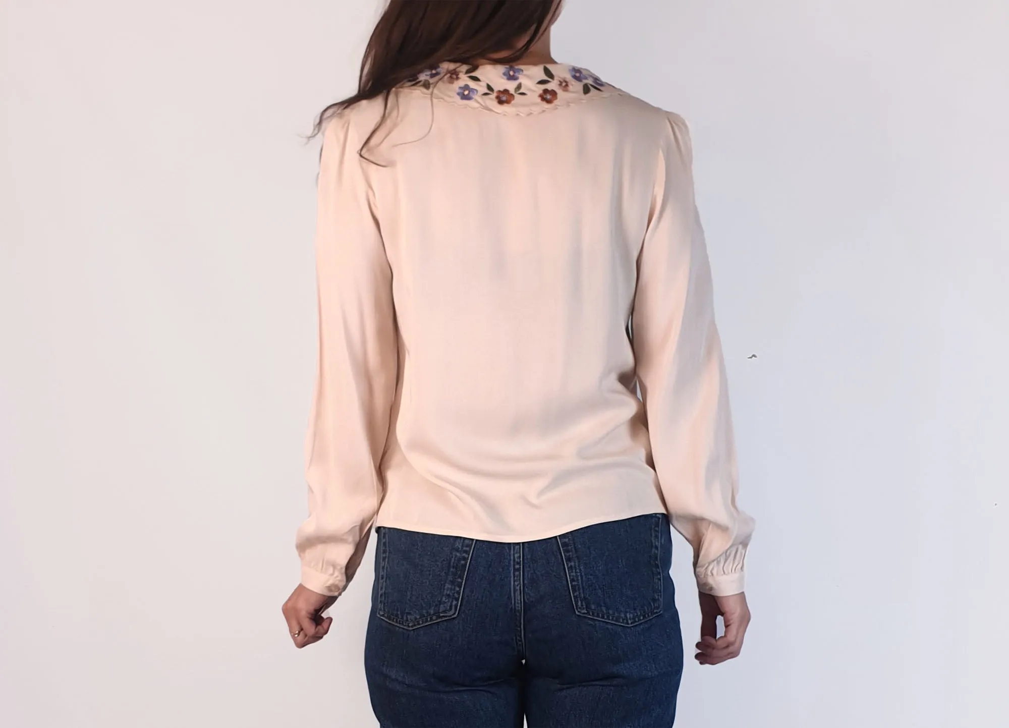 Princess Highway cream long sleeve shirt with embroydered peter pan collar size 8