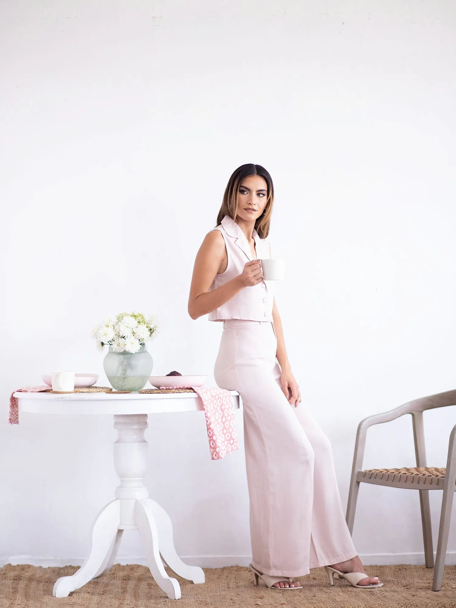 Seam Detailed High Waist Pant