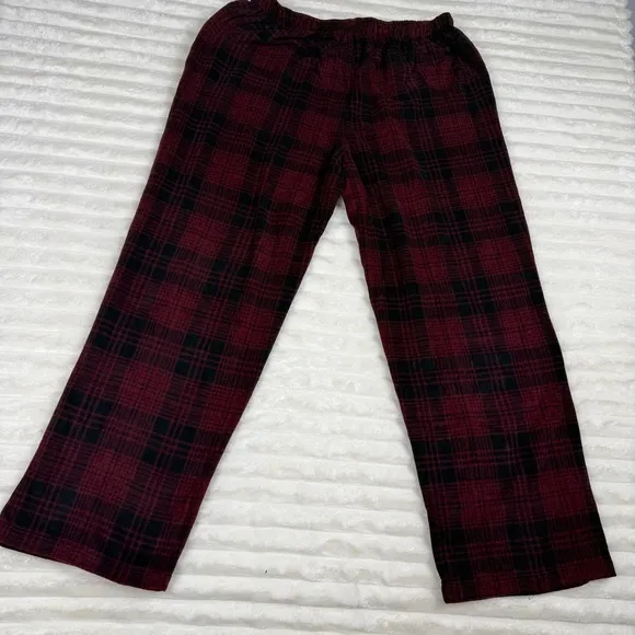 SKIMS  Unisex Fleece  Flannel Sleep pants  Medium in  Wine Plaid NWOT