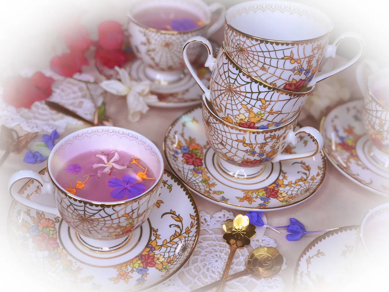 Spiderweb Tea Cup & Saucer Set