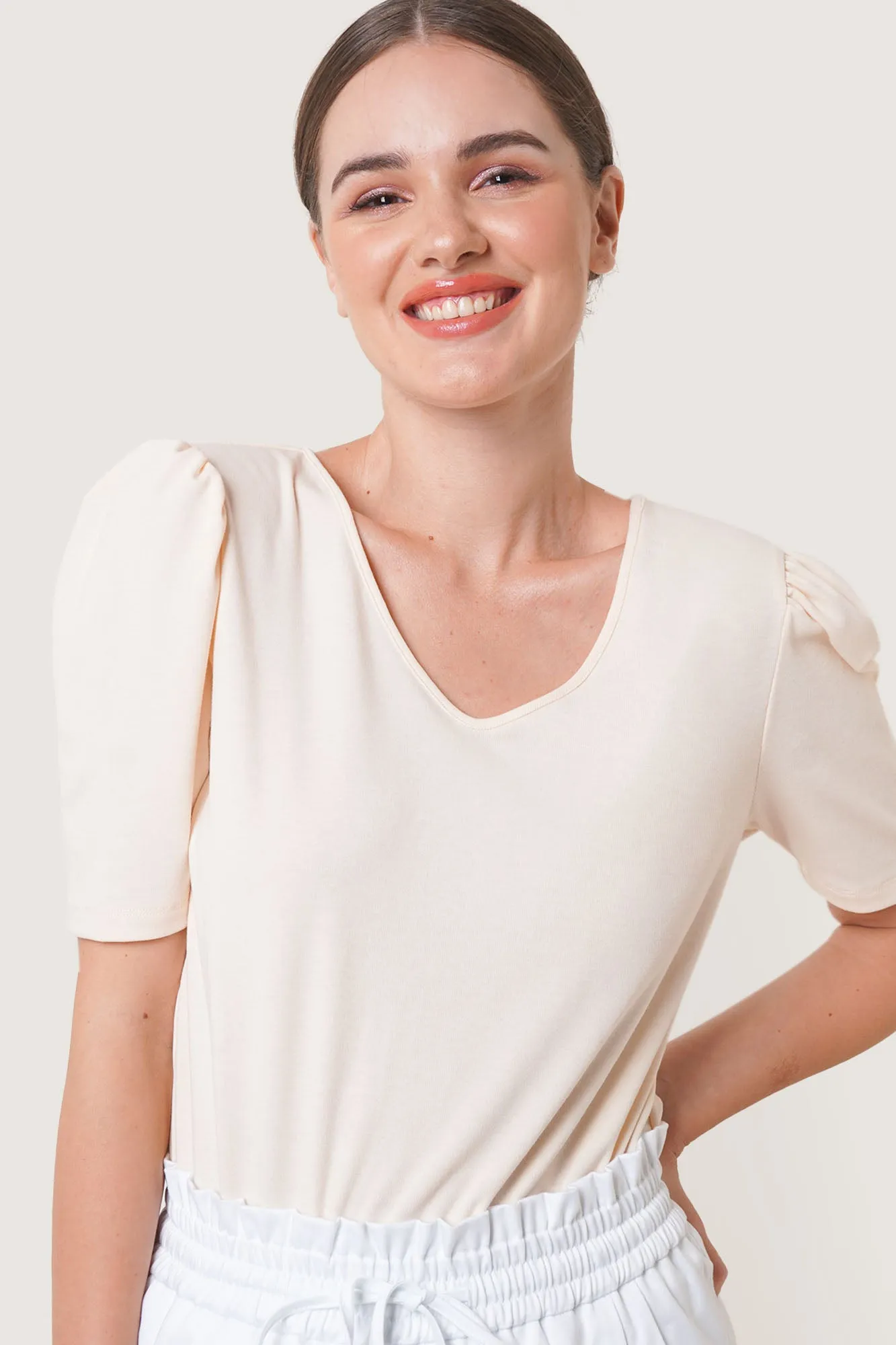 V-Neck Puff Sleeve Tee