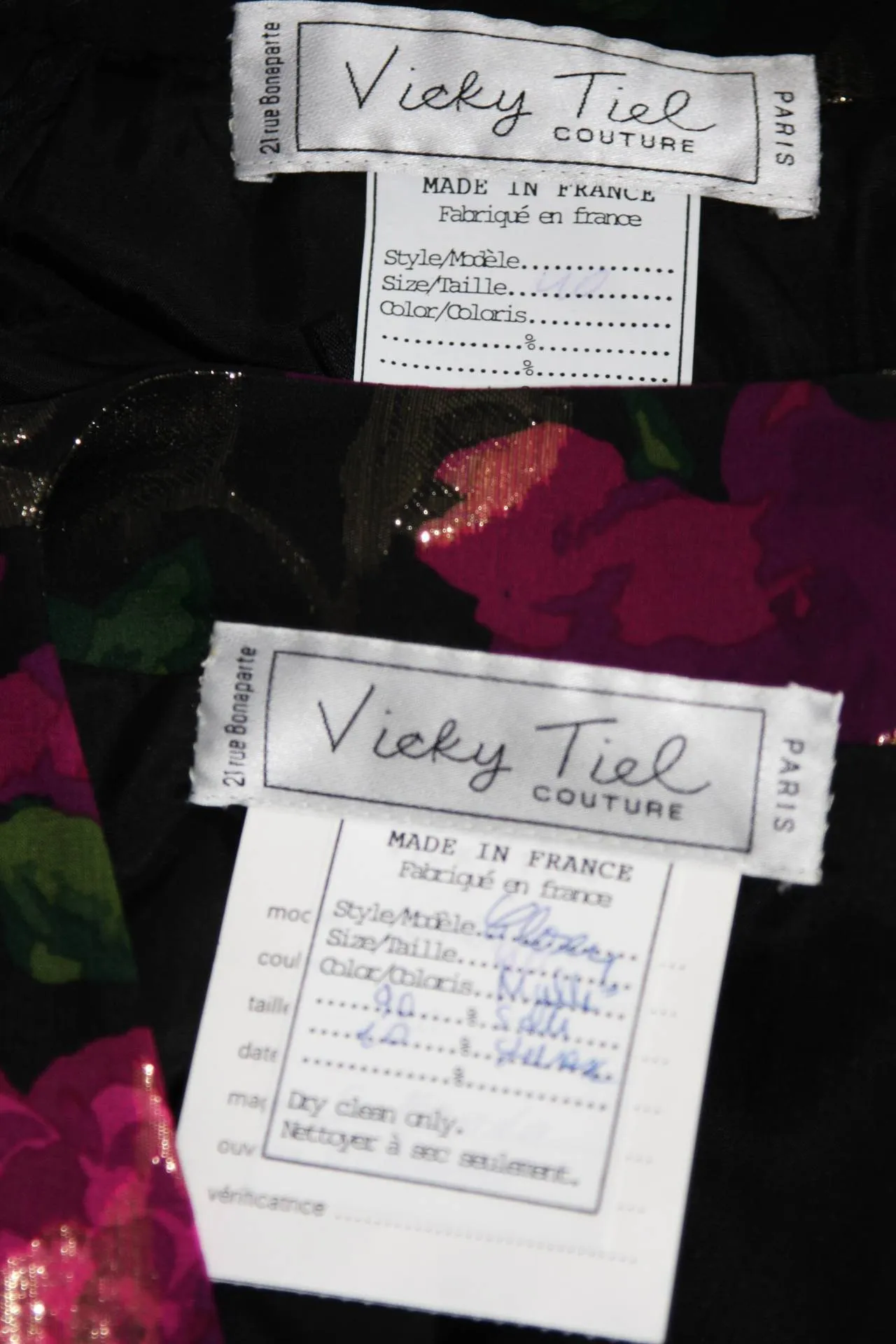 VICKY TIEL Black Silk Floral Pleated Chiffon Skirt Suit Size Small