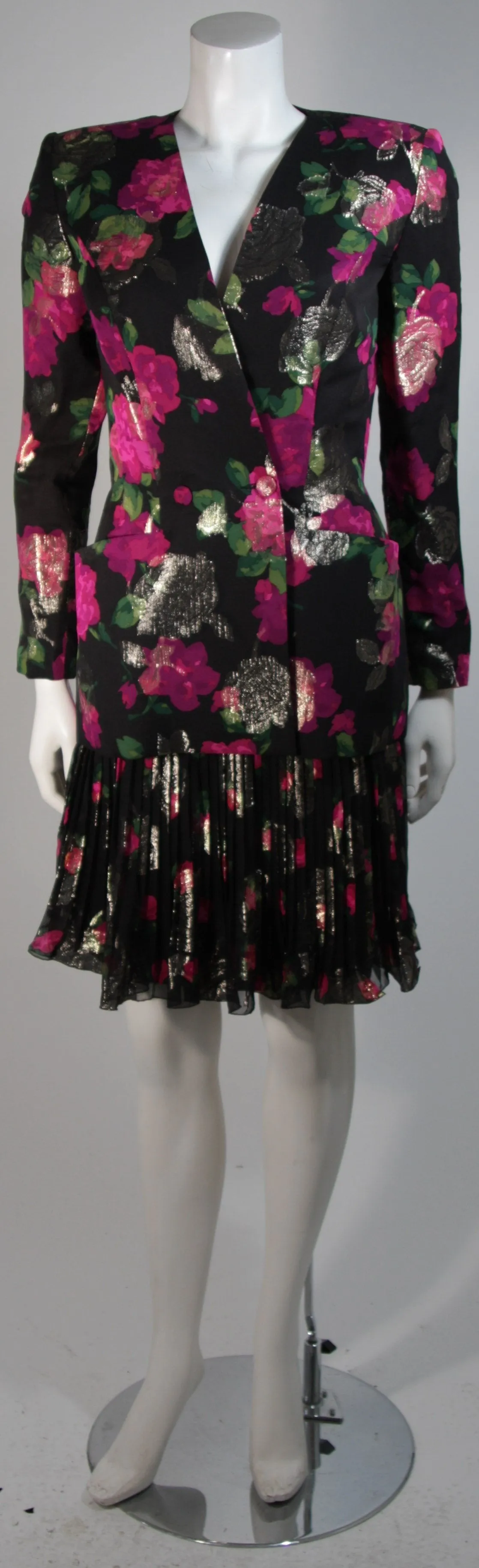 VICKY TIEL Black Silk Floral Pleated Chiffon Skirt Suit Size Small