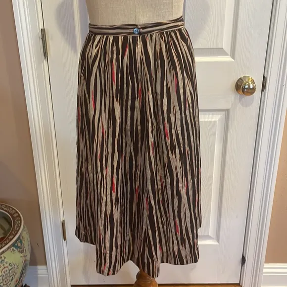 Vintage 1980s Yvonne Picone midi skirt Horizontal stripes sz 8 women’s black red