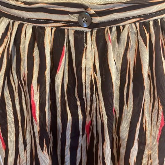 Vintage 1980s Yvonne Picone midi skirt Horizontal stripes sz 8 women’s black red