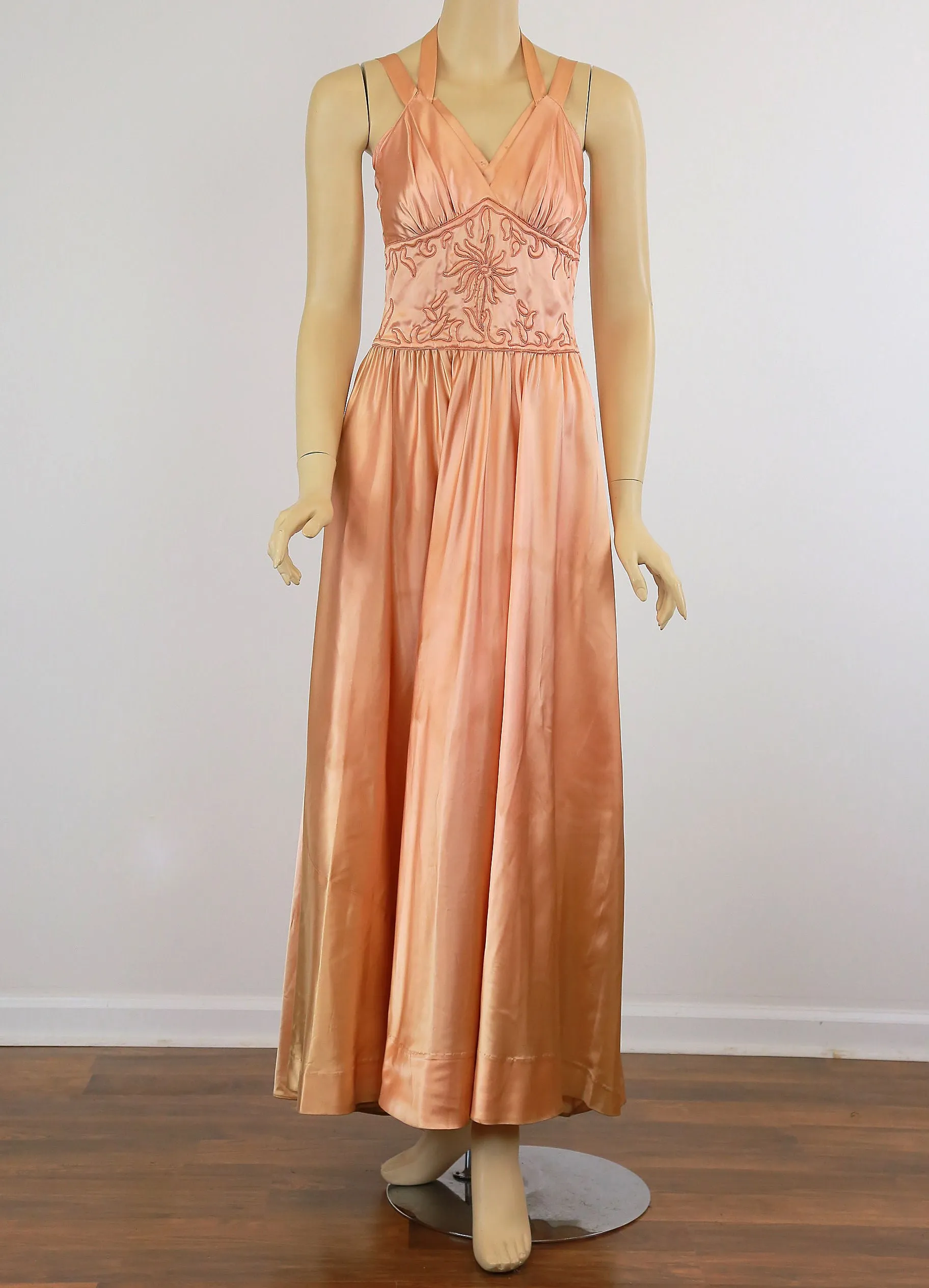 Vintage 40s glam rayon satin nightgown and bed jacket w trapunto embroidery