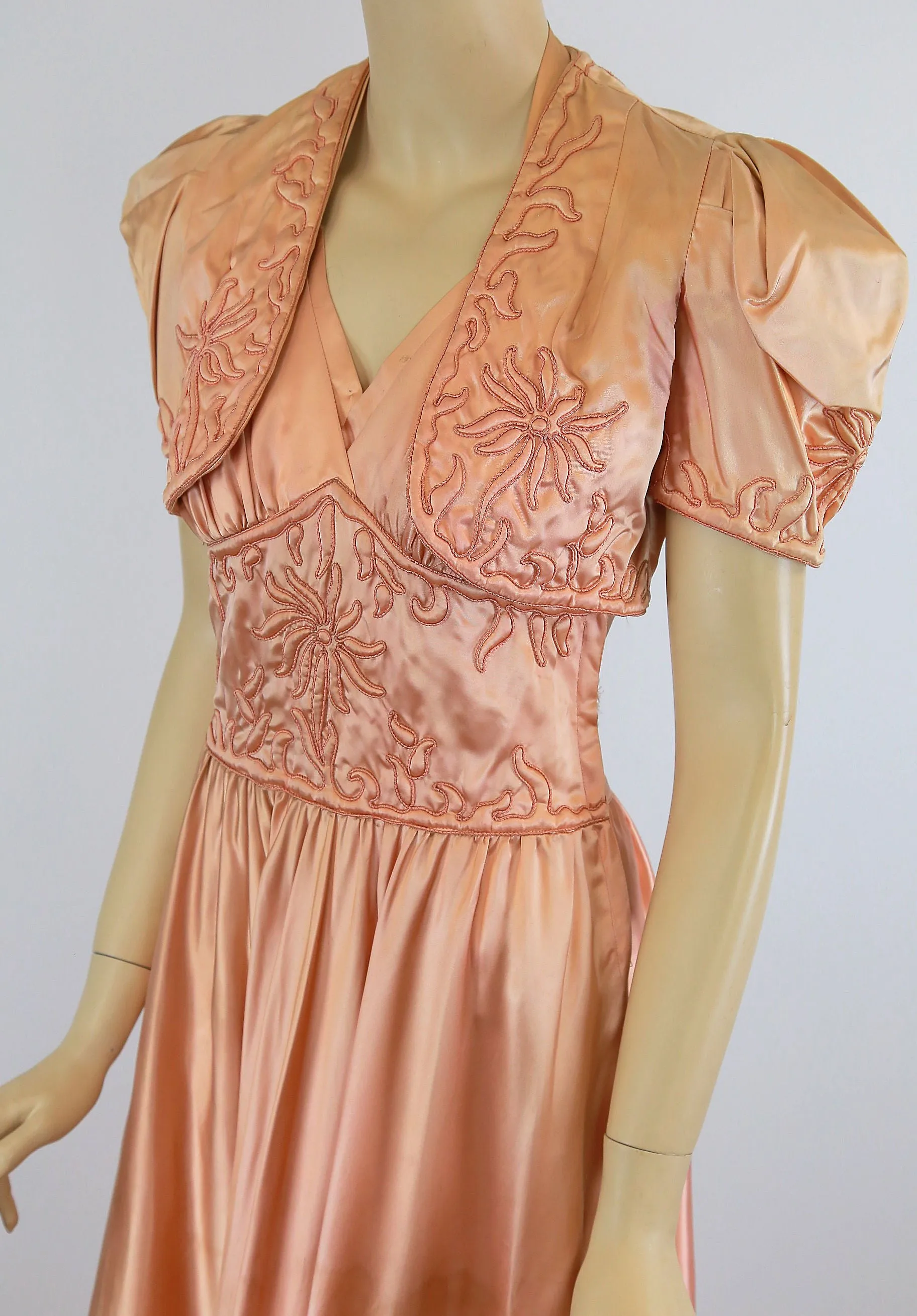 Vintage 40s glam rayon satin nightgown and bed jacket w trapunto embroidery