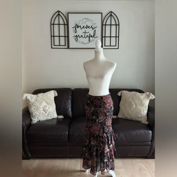 Vintage 90s Bandolino Paisley Print Midi Tiered Ruffle Skirt Size 10 Boho Hippie