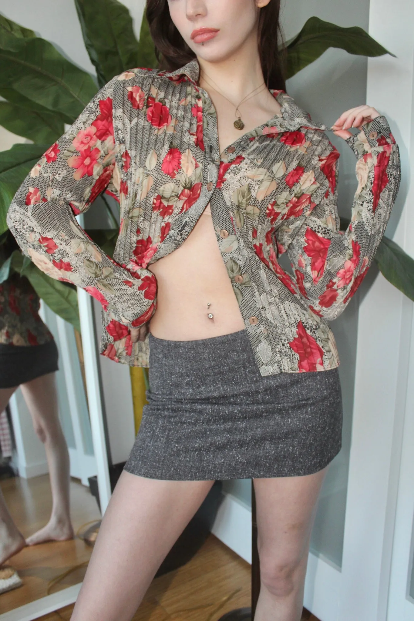 Vintage 90s Pleated Floral Blouse (M)