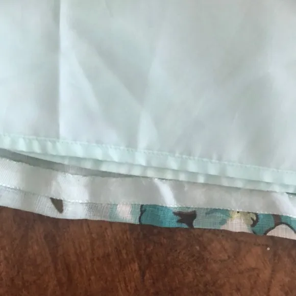 Vintage Beautiful Pleated Floral Full Skirt