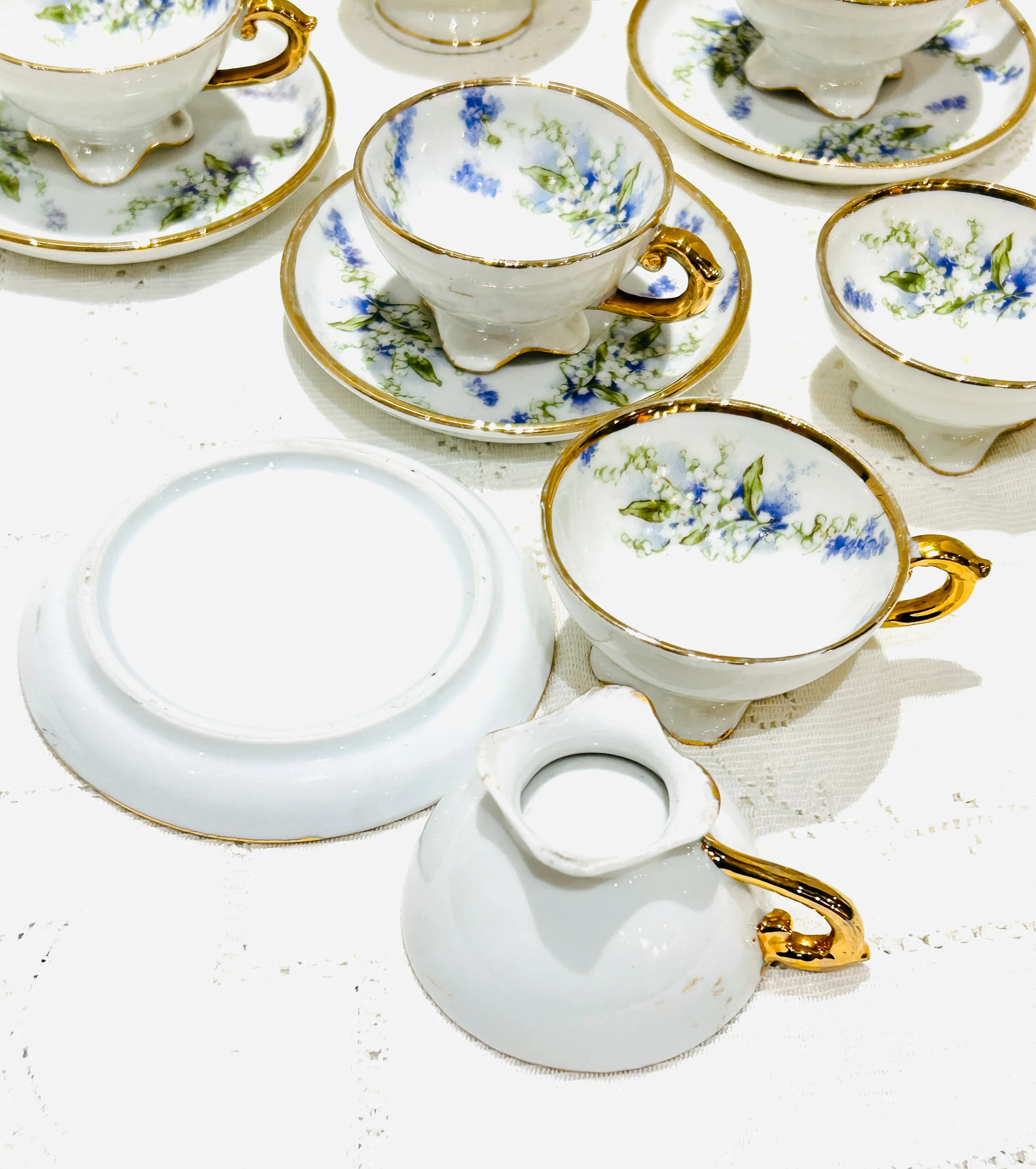 Vintage Child’s Tea  Set