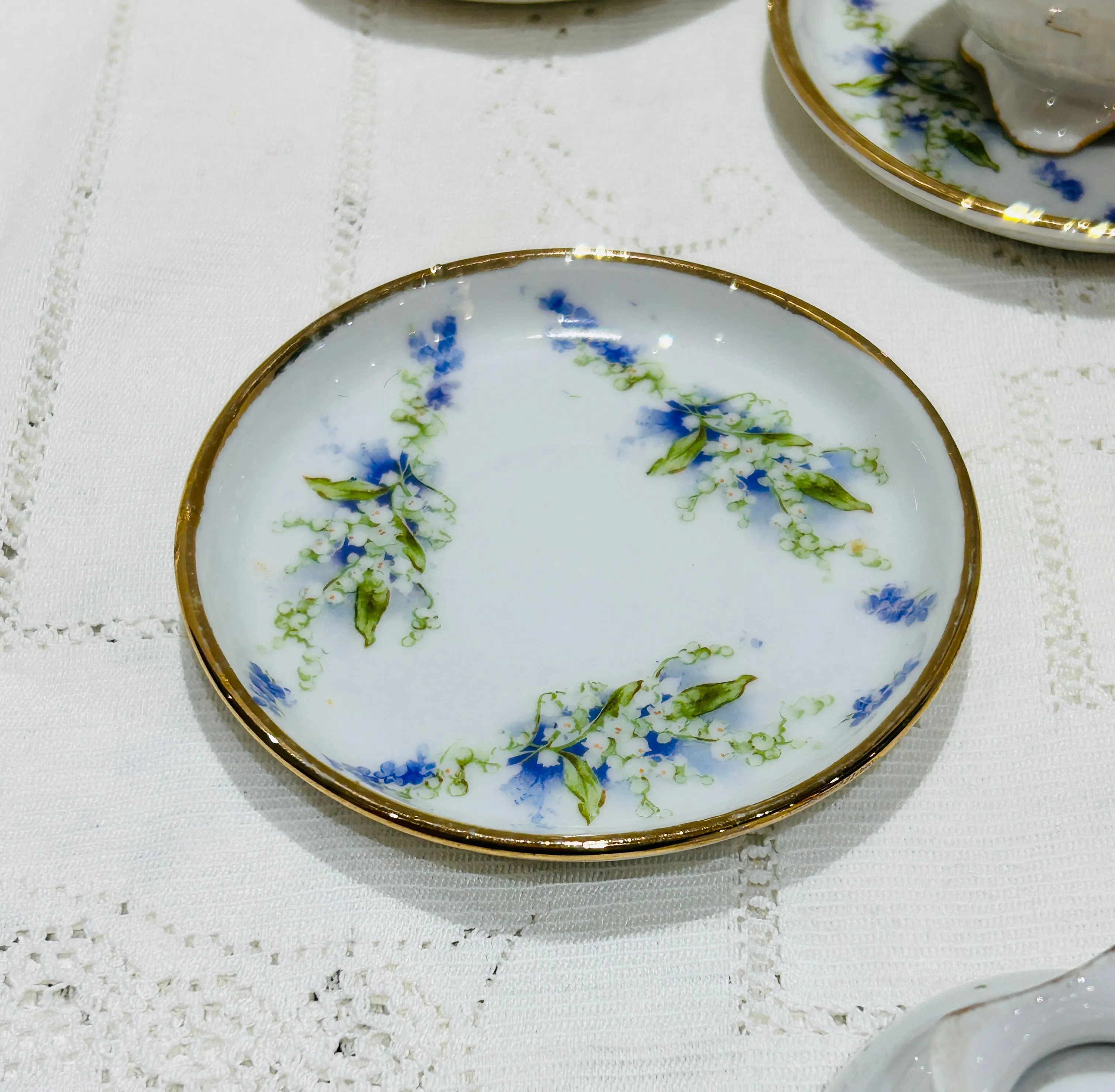 Vintage Child’s Tea  Set